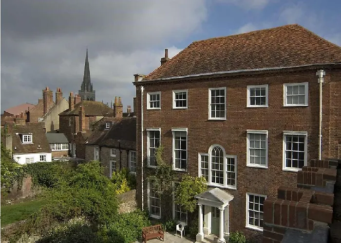 East Pallant Bed And Breakfast, Located In Large Georgian Townhouse In Central Chichester